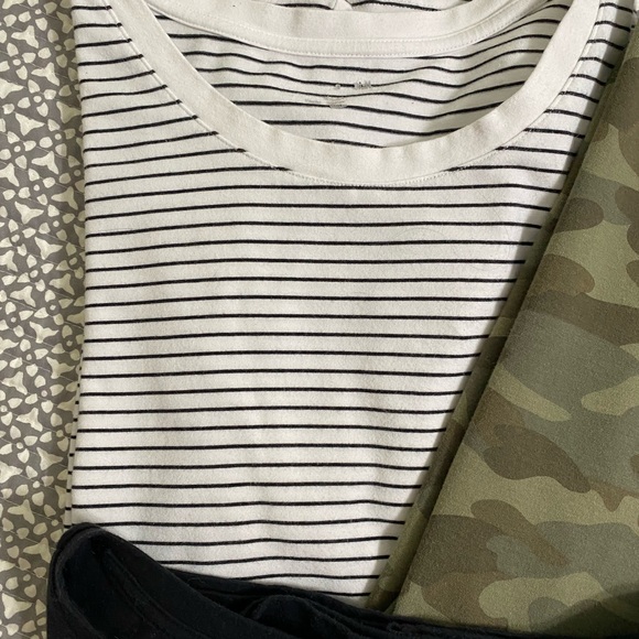 5 pack bundle basic tees - Picture 14 of 16